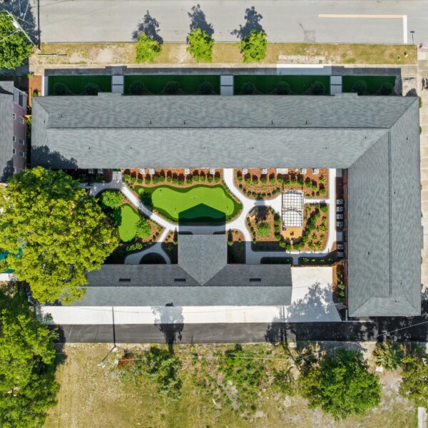 01c-aerial-view-historic-apartment-building Aerial drone view of a complete historic apartment building exterior renovation in Jacksonville.