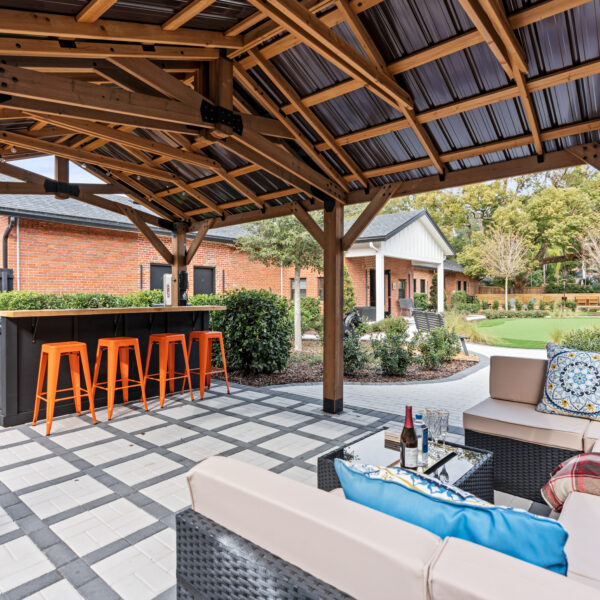 039-completed-outdoor-amenity-renovation Finished outdoor common area amenity deck built by a local commercial contractor.